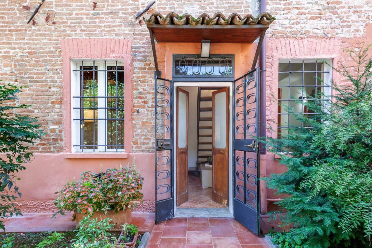Duplex Apartment In Pieno Centro Ferrara Exterior foto