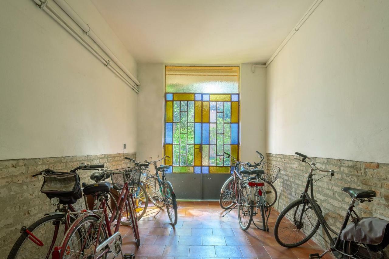 Duplex Apartment In Pieno Centro Ferrara Exterior foto